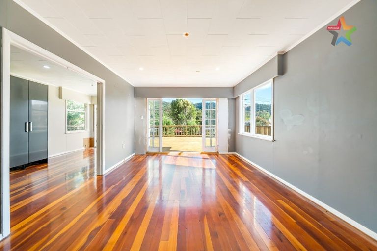 Photo of property in 51 Wood Street, Wainuiomata, Lower Hutt, 5014