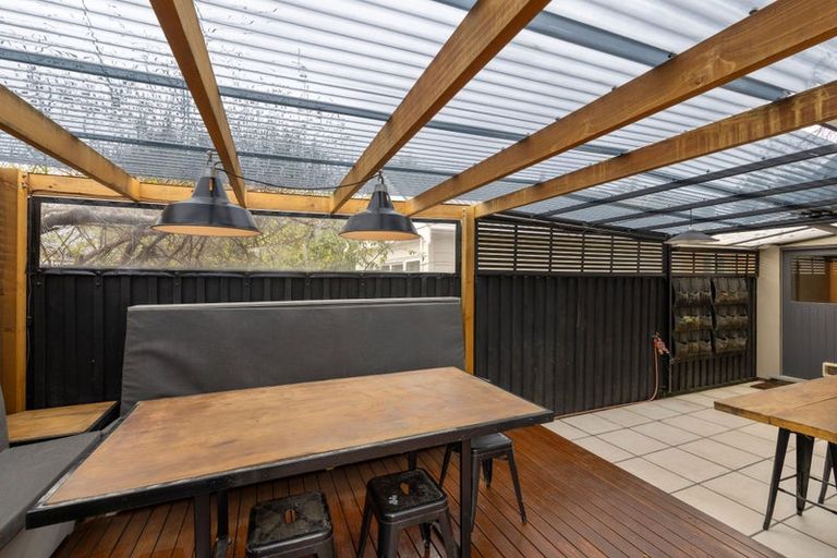 Photo of property in 3/218 Springfield Road, St Albans, Christchurch, 8014