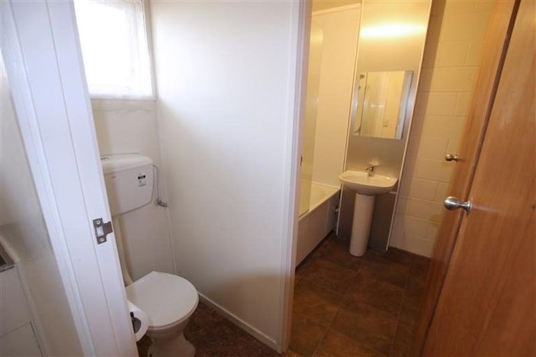 Photo of property in 3 Norman Spencer Drive, Papatoetoe, Auckland, 2104