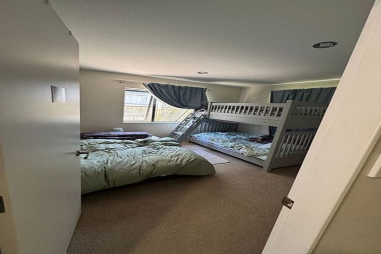 Photo of property in 118a Parkvale Road, Karori, Wellington, 6012