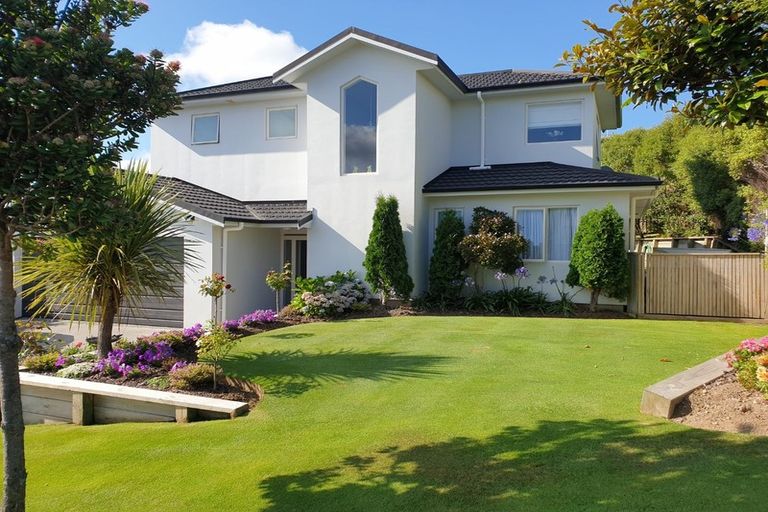 Photo of property in 3 Kahurangi Heights, Aotea, Porirua, 5024
