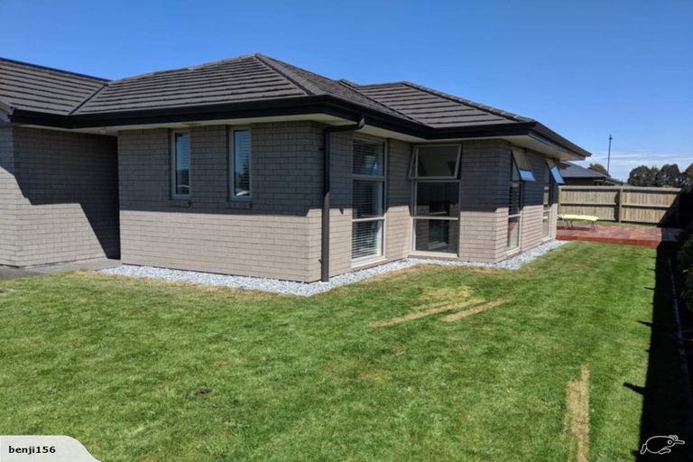 Photo of property in 16 Koareare Avenue, Halswell, Christchurch, 8025