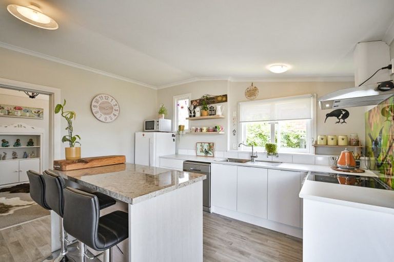 Photo of property in 411 Lascelles Street, Saint Leonards, Hastings, 4120