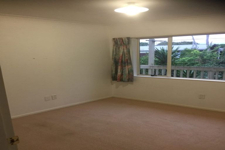 Photo of property in 51 James Evans Drive, Northcote, Auckland, 0627