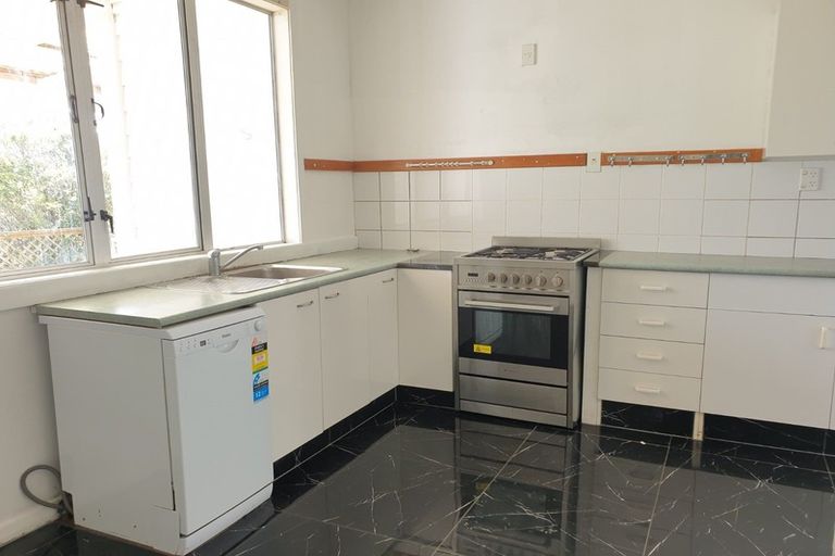 Photo of property in 130 Te Pua School Road, Helensville, 0875