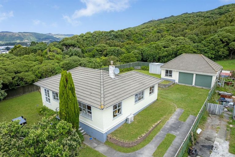 Photo of property in 36 Rangituhi Crescent, Takapuwahia, Porirua, 5022
