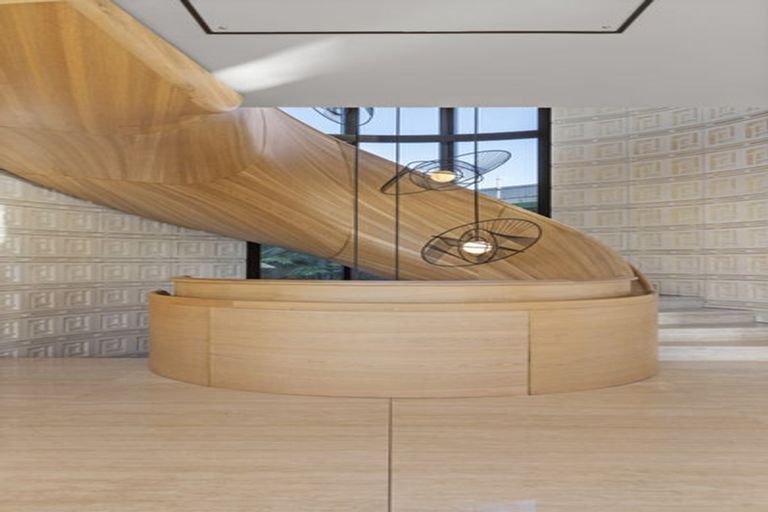 Photo of property in 92 Paritai Drive, Orakei, Auckland, 1071