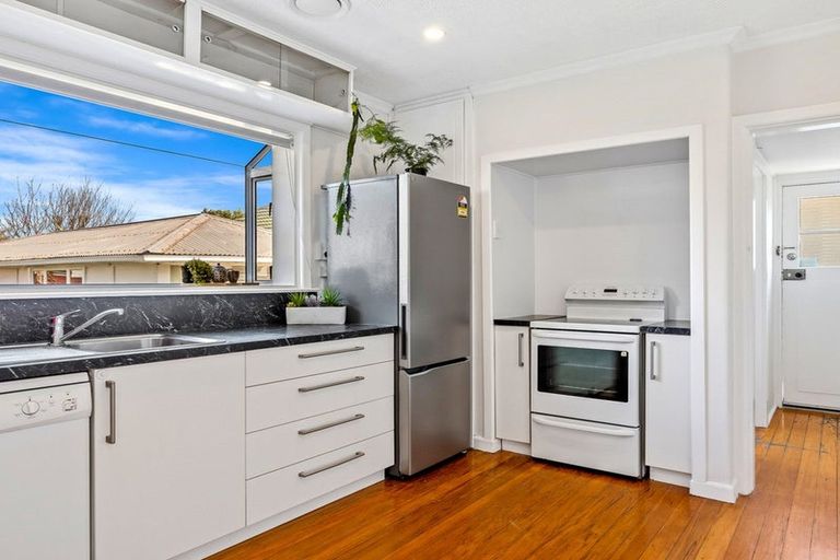 Photo of property in 6 Voss Street, Shirley, Christchurch, 8013