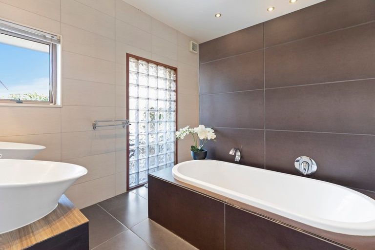 Photo of property in 49 Pillans Road, Otumoetai, Tauranga, 3110