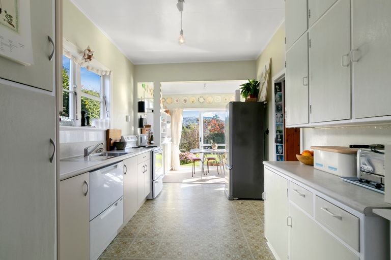 Photo of property in 57 Hall Crescent, Epuni, Lower Hutt, 5011