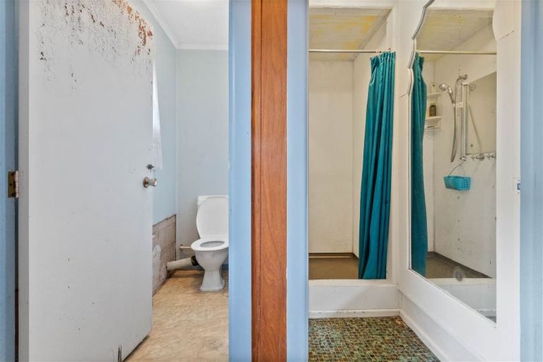 Photo of property in 85 Manuka Road, Bayview, Auckland, 0629