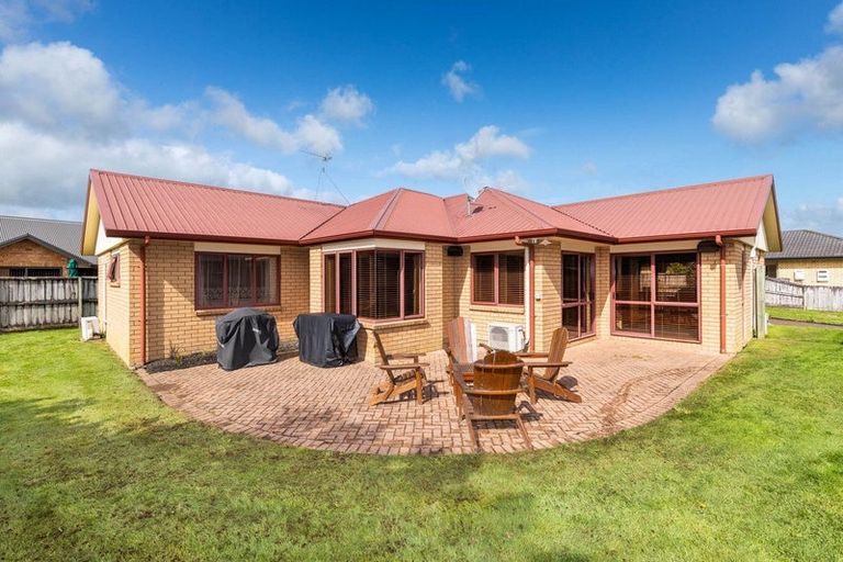 Photo of property in 6 Wychbury Court, Rototuna North, Hamilton, 3210