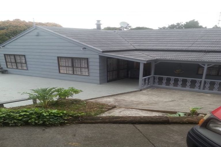 Photo of property in 19 Hiwihau Place, Glenfield, Auckland, 0629