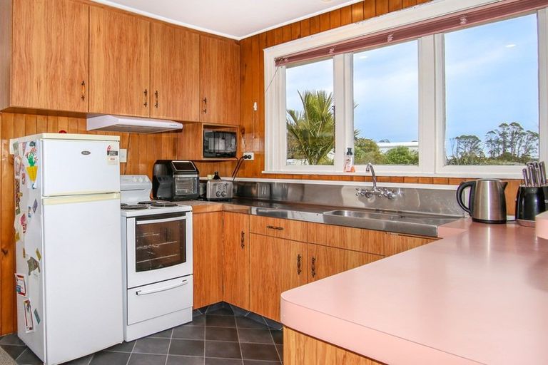 Photo of property in 4 Eastons Road, Westport, 7825