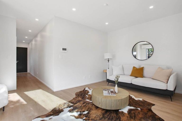 Photo of property in 363d Bucklands Beach Road, Bucklands Beach, Auckland, 2012