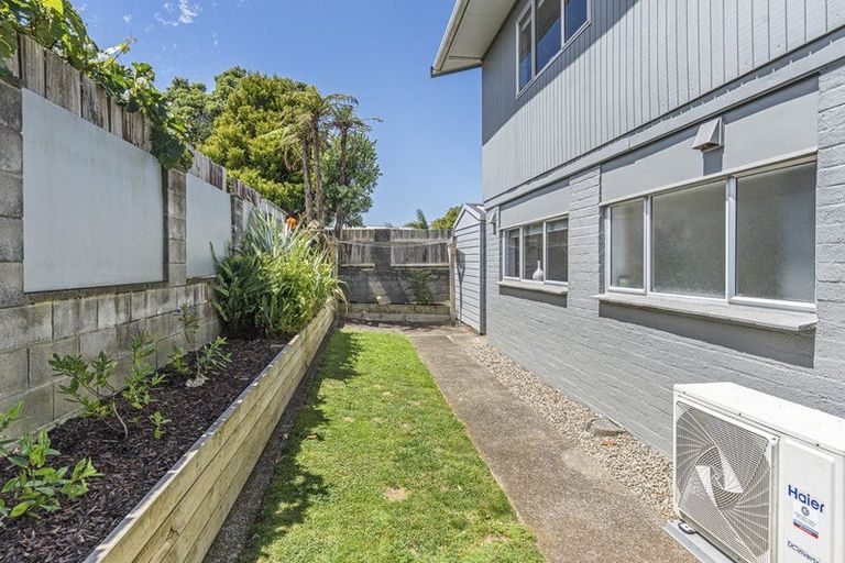 Photo of property in 2 Aratapu Street, Waitara, 4320