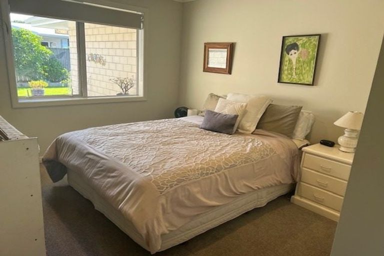 Photo of property in 17 Saltwood Lane, Bethlehem, Tauranga, 3110