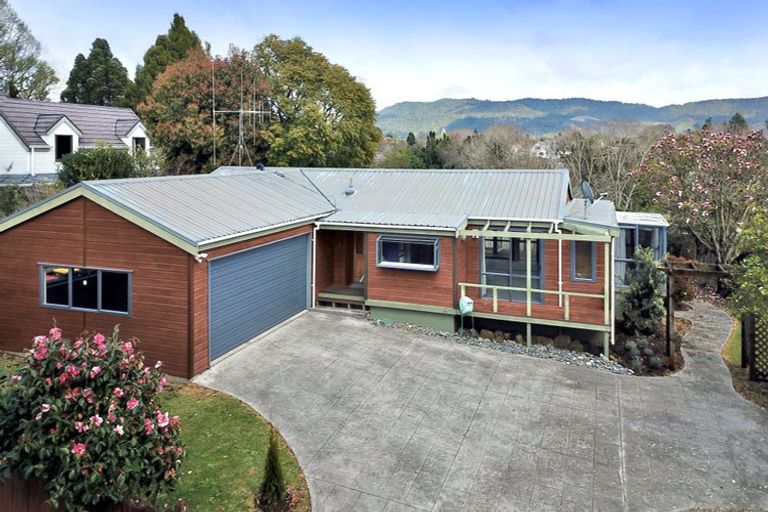 Photo of property in 37 Cameron Road, Te Puke, 3119