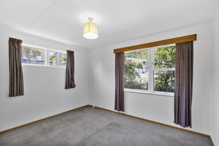 Photo of property in 8 Witham Street, Island Bay, Wellington, 6023