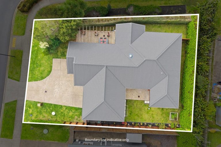 Photo of property in 1 Malbec Place, Huapai, Kumeu, 0810
