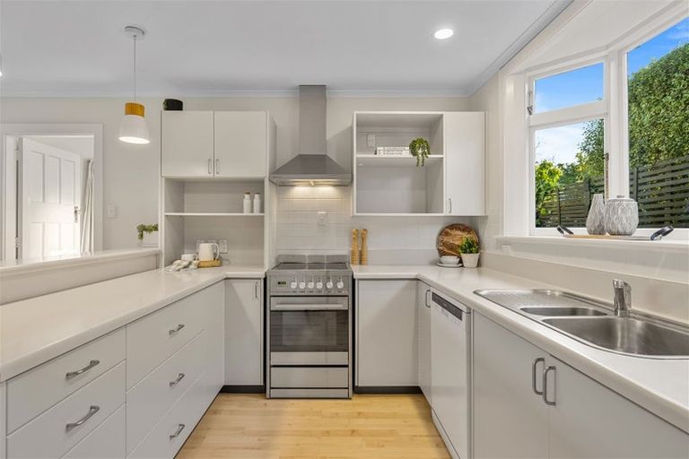 Photo of property in 99 Knowles Street, St Albans, Christchurch, 8052