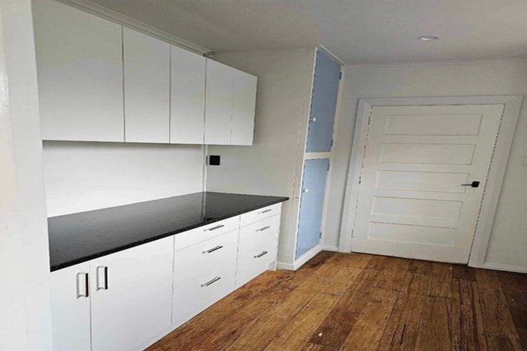 Photo of property in 125 Oxford Terrace, Epuni, Lower Hutt, 5011