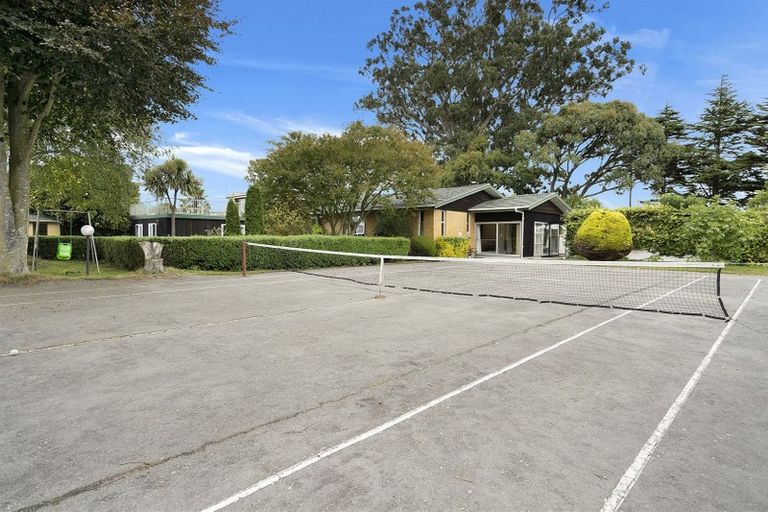 Photo of property in 314 Yaldhurst Road, Avonhead, Christchurch, 8042