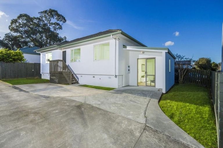 Photo of property in 164a Sunnynook Road, Sunnynook, Auckland, 0620
