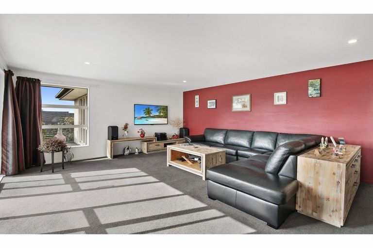 Photo of property in 32 Sutherland Drive, Kaiapoi, 7630