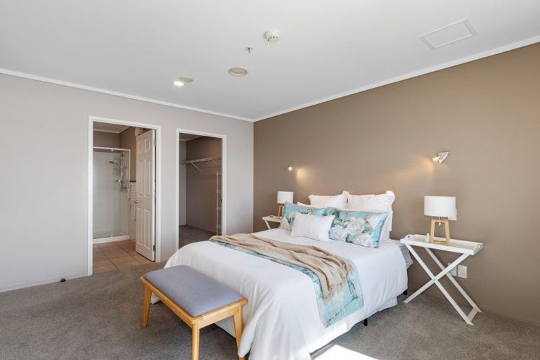 Photo of property in 12/72e Devonport Road, Tauranga, 3110