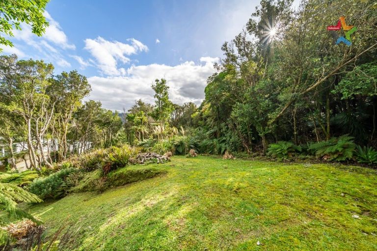 Photo of property in 129 Manuka Street, Stokes Valley, Lower Hutt, 5019