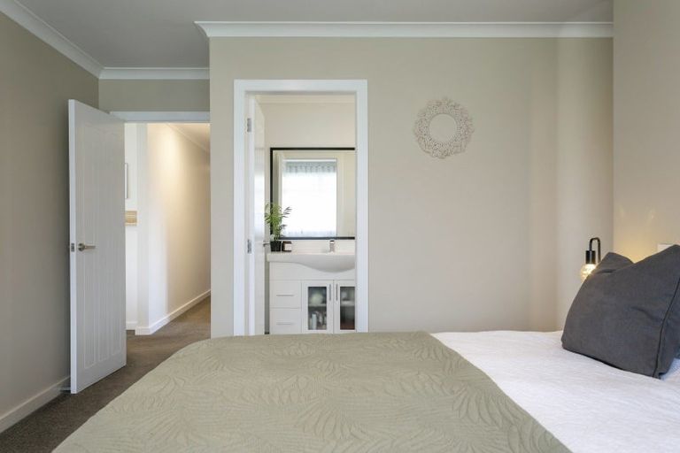 Photo of property in 19 Montgomery Crescent, Kinloch, Taupo, 3377