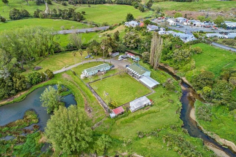 Photo of property in 3 Hurndall Street, Maungaturoto, 0520