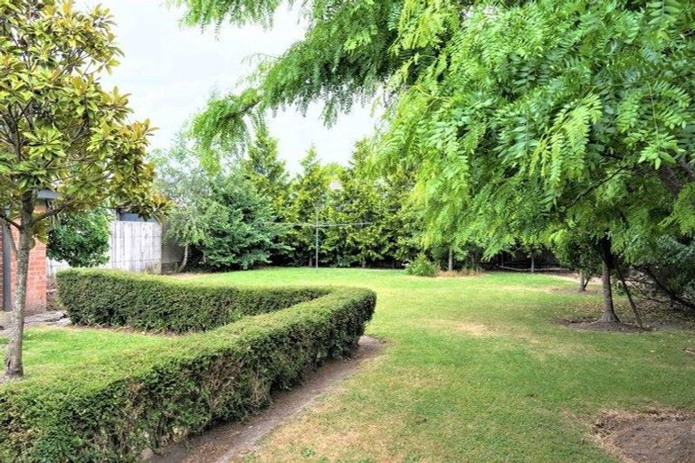 Photo of property in 220 Greers Road, Bryndwr, Christchurch, 8053