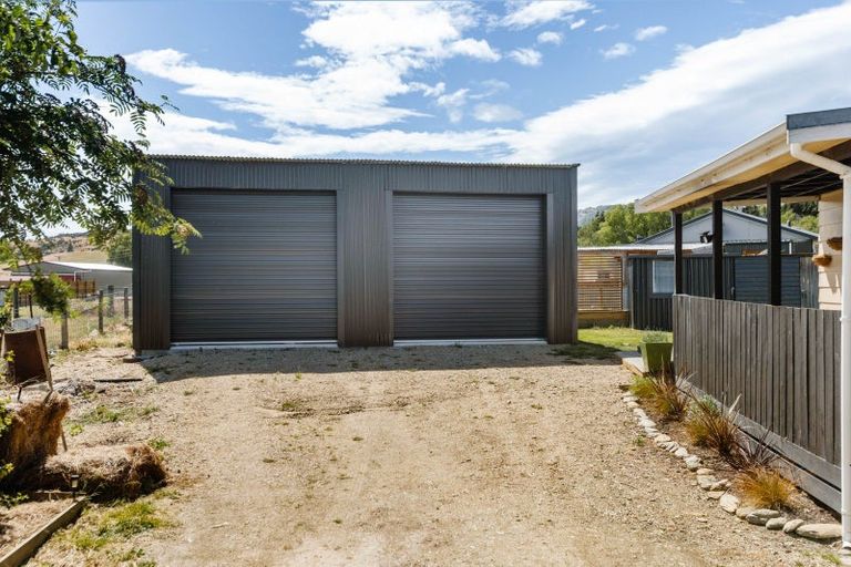 Photo of property in 6 Hall Road, Patearoa, Ranfurly, 9398