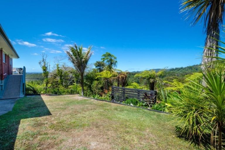 Photo of property in 42 Kitewaho Road, Swanson, Auckland, 0816