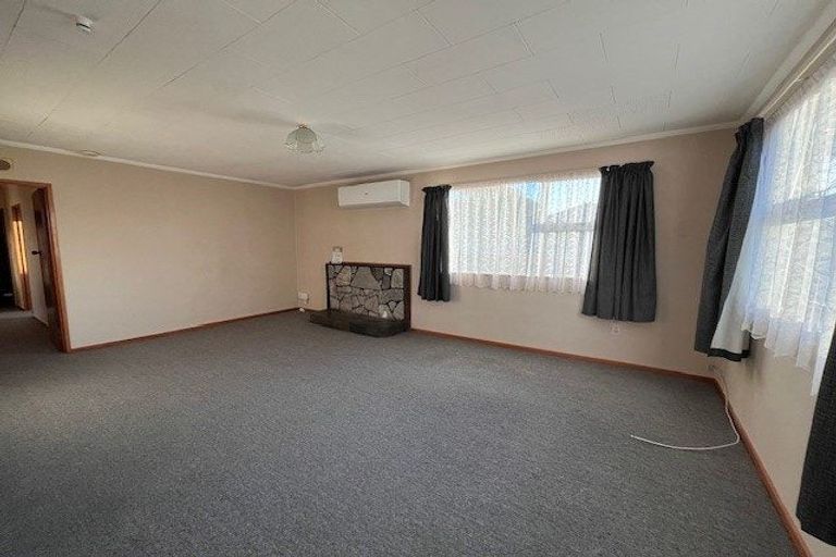 Photo of property in 12 Cowper Street, Milton, 9220