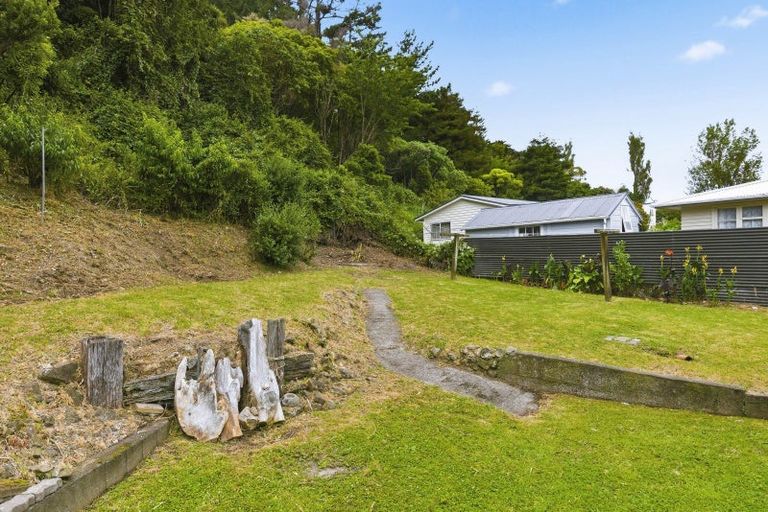 Photo of property in 52 Ruahine Street, Paraparaumu, 5032