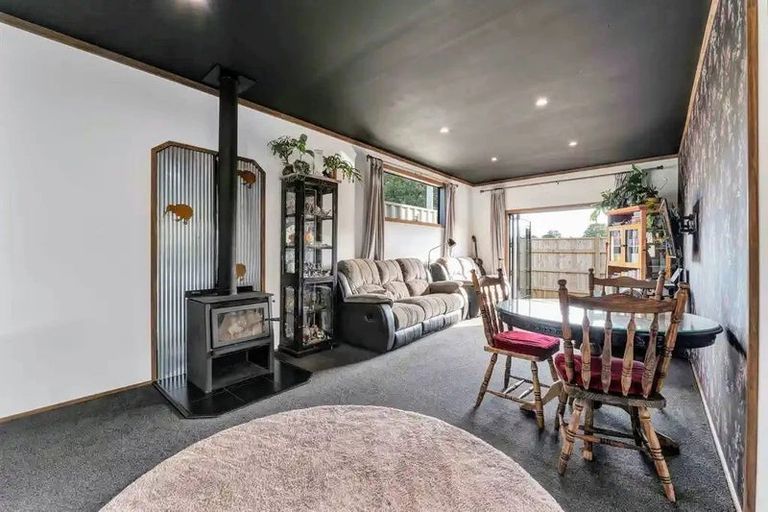 Photo of property in 126 Miranda Street, Stratford, 4332