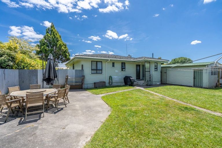 Photo of property in 6 Gwendoline Place, Glenview, Hamilton, 3206