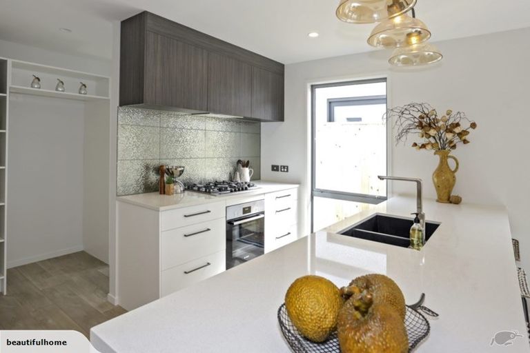 Photo of property in 10 Tuangi Way, Papamoa Beach, Papamoa, 3118