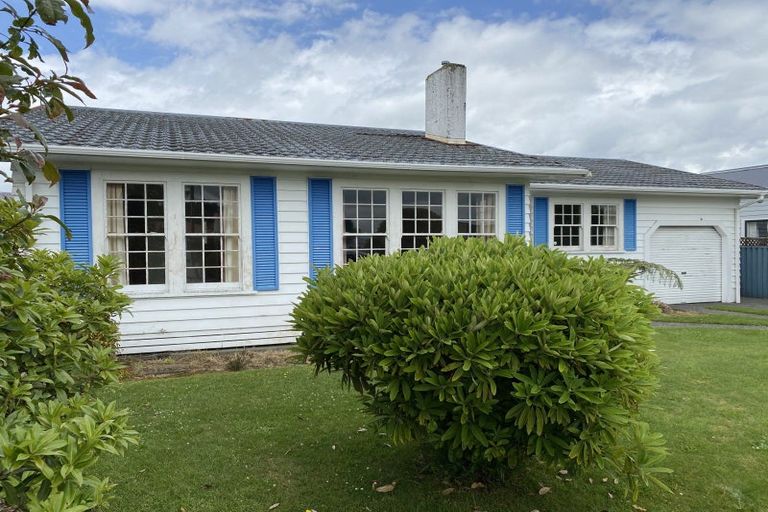 Photo of property in 186 High Street, Eltham, 4322