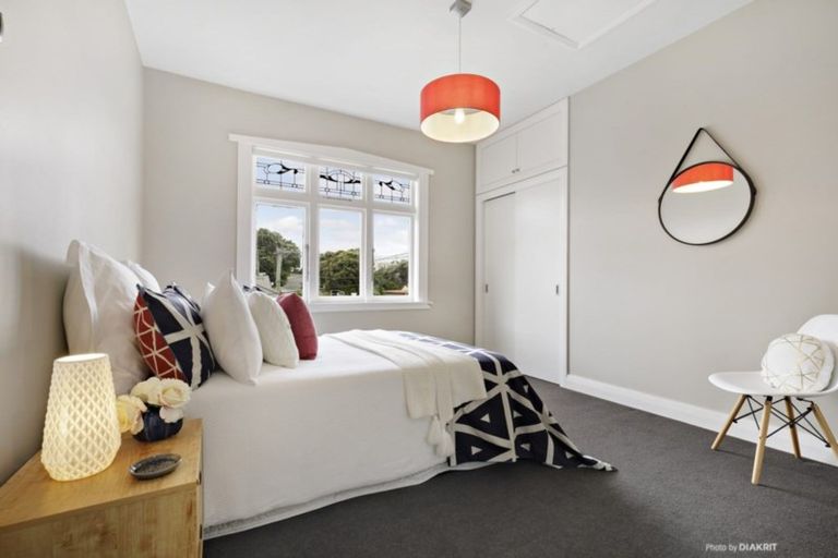 Photo of property in 22 Eden Street, Island Bay, Wellington, 6023
