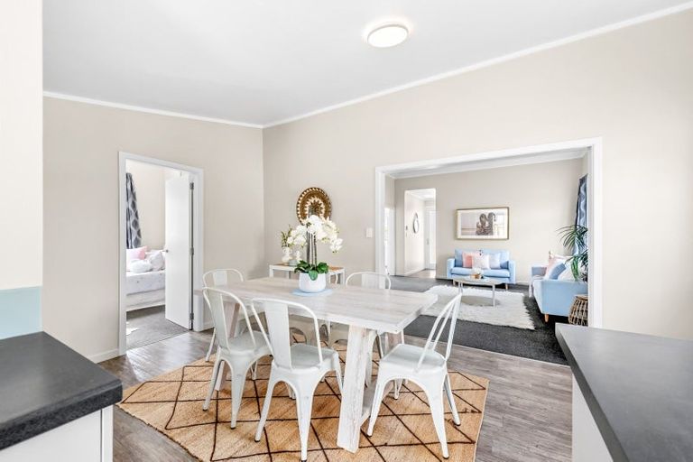 Photo of property in 43 Biddle Crescent, Taita, Lower Hutt, 5011