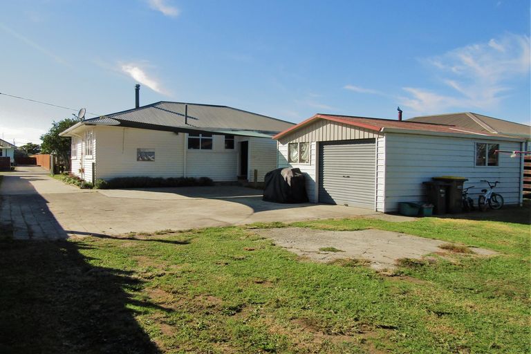 Photo of property in 17 Matai Street, Edgecumbe, 3120