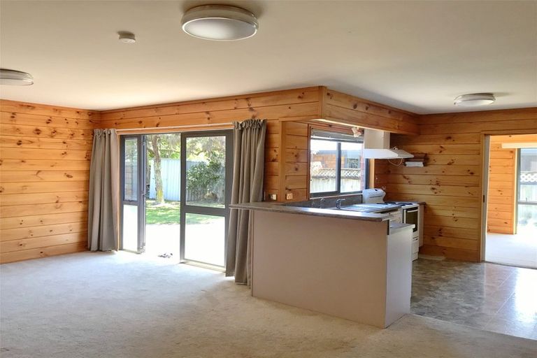 Photo of property in 13 Greenough Place, Rototuna, Hamilton, 3210