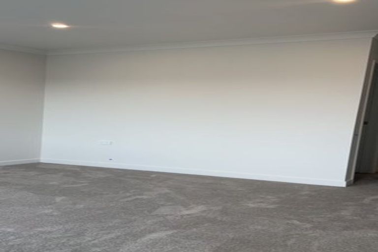 Photo of property in 10 Rathfarnham Road, Flat Bush, Auckland, 2019