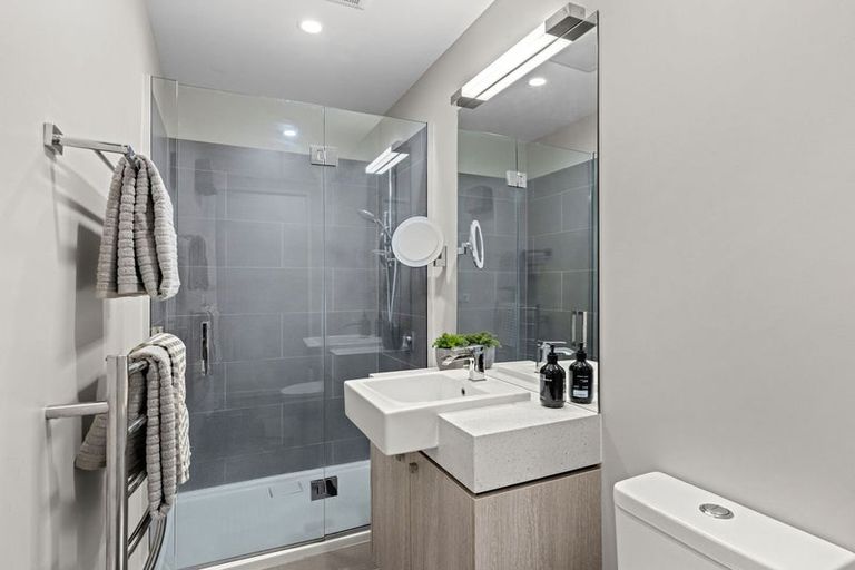 Photo of property in 1/50 Kilmore Street, Christchurch Central, Christchurch, 8013