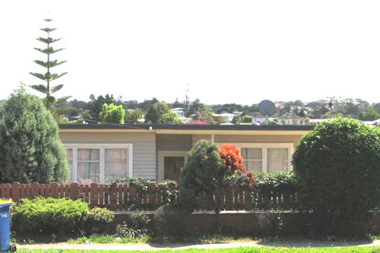 Photo of property in 2/103 Hutchinson Avenue, New Lynn, Auckland, 0600