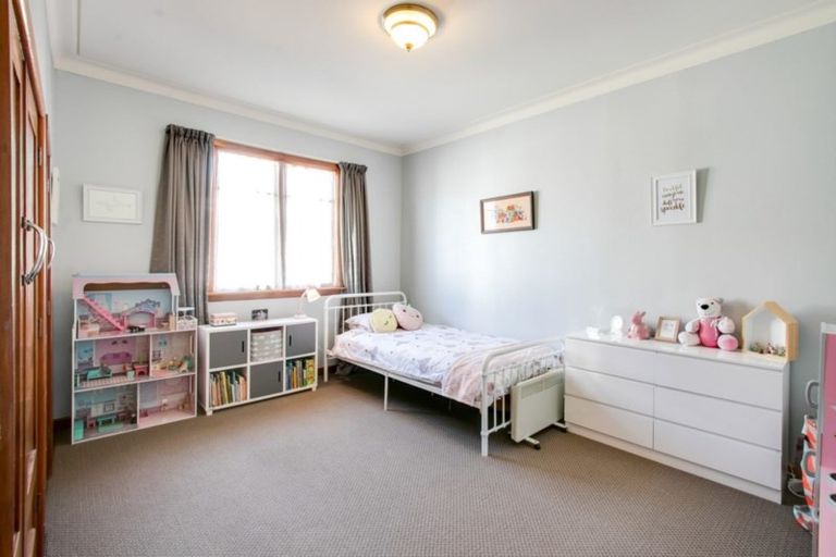 Photo of property in 215 Park Road North, Parkvale, Hastings, 4122